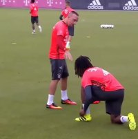 حرکت جالب ریبری و سانچز در تمرینات