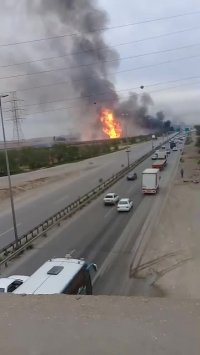 لوله‌های گاز در مسیر آزاد راه اهواز به ماهشهر دچار انفجار شدند