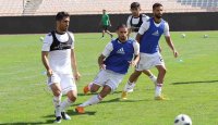 تمرین تیم ملی فوتبال دور از حواشی و رسانه ها