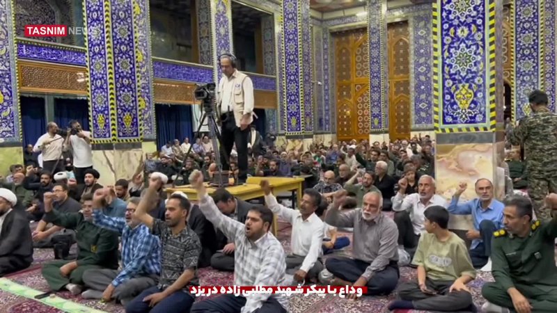 وداع مردم یزد با پیکر دانشمند هسته ای شهید مطلبی زاده