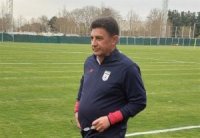 آشتیانی: قلعه‌ نویی به فوتبال مالکانه علاقه دارد