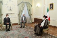 ضرورت گسترش روابط تهران کاراکاس