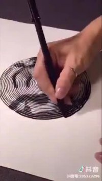 مریلین مونرو | هنر بی نظیر نقاشی اسپیرال