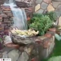 اجرای آبنما و آبشار در گوشه کنارهای محوطه سازی با سنگهای کوهی طبیعی 09124026545