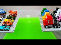 ماشین بازی کودکانه : سر خوردن ماشین ها به داخل آب سبز