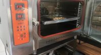 پخت پیتزا در فر کانوکشن صنعتی