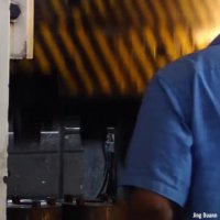 نمایشی از خط تولید پیچ و مهره