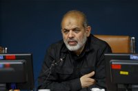 وزیر کشور: برای تردد از مرز زمینی کمی صبر کنید