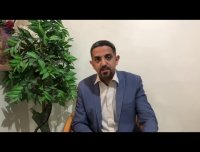 مدرس بازاریابی تلفنی افراد واجد شرایط باید تماس تلفنی بگیرند