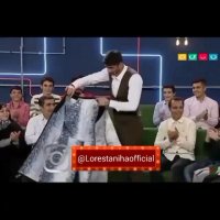 کادو جناب خان به علیرضا بیرانوند لباس لری (ستره)