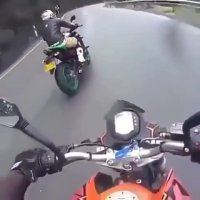 سبقت دوچرخه از موتور سیکلت