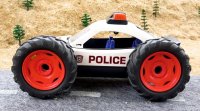 بازی ماشین پلیس اسباب بازی : ماشین پلیس به دنبال مانستر تراک و از دست دادن چرخ ها