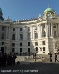 عجب اُبهتی داره این کاخِ هافبورگ!