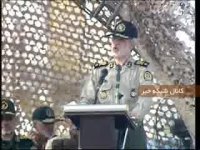 وزیر دفاع: قاطعانه با راهزنی دریایی برخورد می کنیم