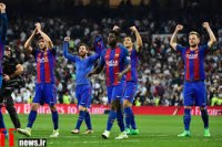 شادی بازیکنان بارسلونا بعد از الکلاسیکو با طرفداران خود