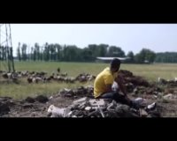 قسمتی از پشت صحنه  فیلم مغزهای کوچک زنگ زده  
 The Little  Rusty Brains