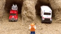 ماشین اسباب بازی کامیون کمپرسی هلیکوپتر کامیون .میکسر لودر در غار شنی