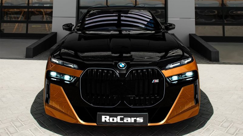 خودروی لاکچری 2024 BMW i7 M70