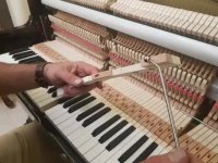 رگلاژ و رفع عیب پیانو 09125633895