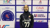 معصومه قدمی دریافت‌کننده قدرتی تیم ملی والیبال زنان ایران