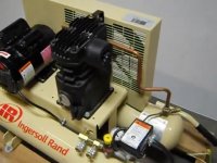 INGERSOLL RAND 8 Gallon Compressor 44323