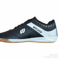 فروش انواع کفش فوتسال با کیفیت