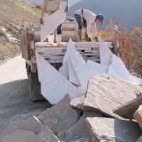 فروش انواع سنگ مالون و لاشه و کوهی ورقه ای 09126718261