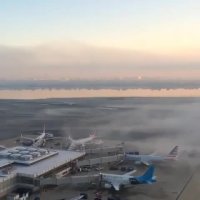 فرودگاه مه آلود