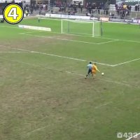 بازیکنی با سرعت " اوسین بلت "