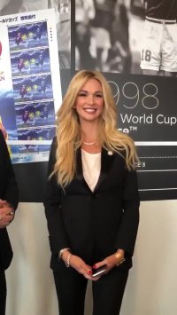 خوش آمدگویی فارسی سفیر جام جهانی روسیه