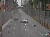 تصادفات در مسابقات اتومبیلرانی 2