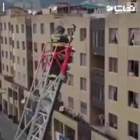 روحیه بخشی آتش نشان به مردم قرنطینه در اکوادور