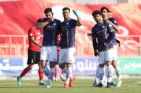 خلاصه بازی تراکتور 2 - گل گهر 2