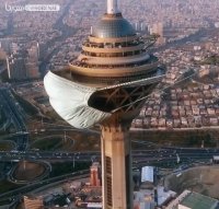 برج میلاد هم برای در امان ماندن کرونا از ماسک استفاده کرد