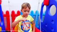 ولاد و نیکیتا ... کودک ولاد و نیکیتا ... نیکیتا شو