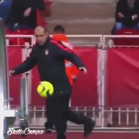 کدام مربی فوتبال خوش تکنیکه