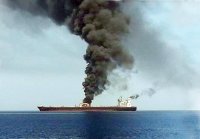 حمله به دو نفتکش در دریای عمان