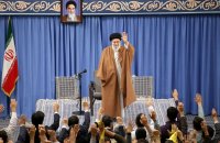 رهبر انقلاب: تجربه کوبا و کره شمالی درباره مذاکره با آمریکا پیش چشم مسئولان ماست