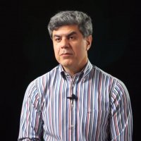 سیاه شدن سر استخوان ران و تعویض مفصل