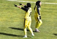 هت‌ تریک زهرا قنبری در دربی کرمان