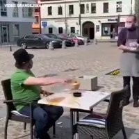 سرویس دهی رستوران در دوران کرونا