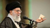 رهبر انقلاب: باید دست کارگر ایرانی را بوسید