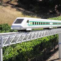 قطاری با 321 کیلومتر بر ساعت سرعت