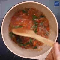 طرز تهیه راتاتویی با تزئین به شکل گل رز