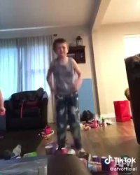 کلیپ خنده دار درگیری های خواهر برادری