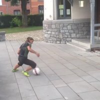 حرکت تماشایی با توپ فوتبال