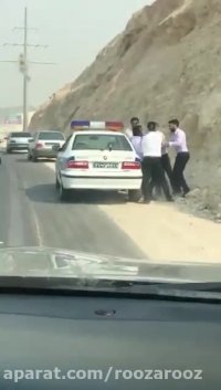 ضرب و شتم یک راننده توسط پلیس راهنمایی و رانندگی