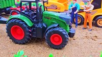 ماشین بازی کودکانه - کلیپ ماشین بازی - حمل حیوانات با تریلر تراکتور