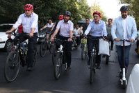 آذری جهرمی در کمپین سه شنبه های بدون خودرو