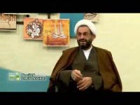 فرق پوشش زنان در نماز با حضور در اجتماع به چه صورت است؟